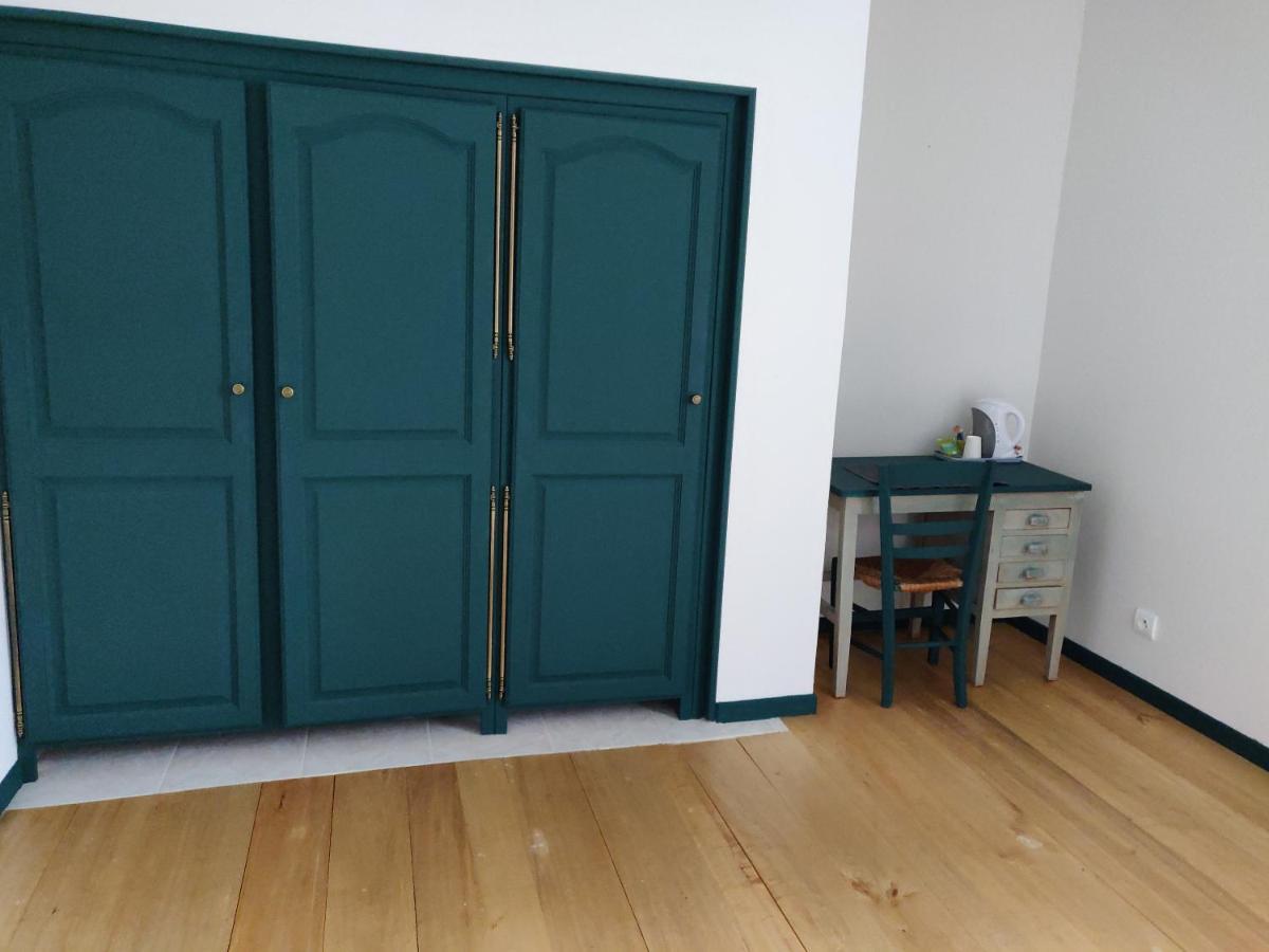 Le Logis de Lou avec petits déjeuners compris Blars Exterior foto